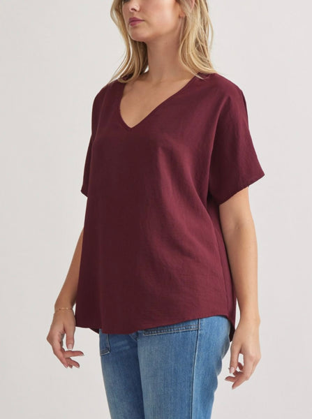 Aimee Basic V-Neck Top - Burgundy