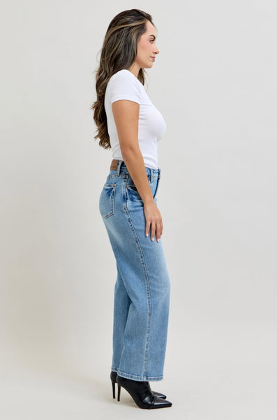 Judy Blue - Bella Mid Rise Petite Straight Ankle Denim