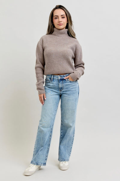 Judy Blue - Allison Mid Rise Straight Denim