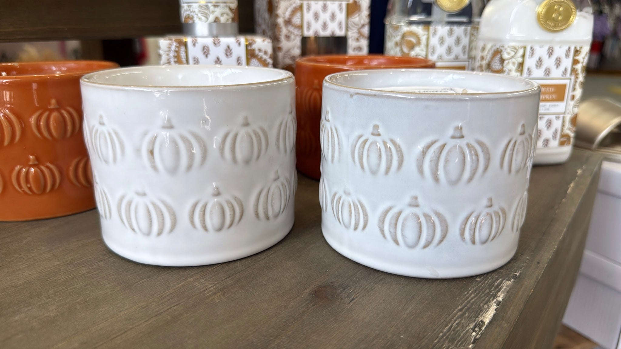 Southern Lights Candles - Ceramic Embossed Pumpkin