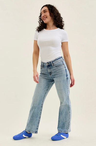 Judy Blue - Allison Mid Rise Straight Denim (Petite)