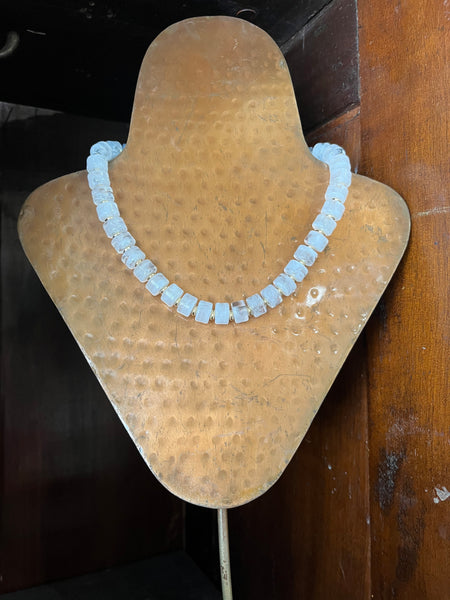 The Amber Beaded Necklace - Clear