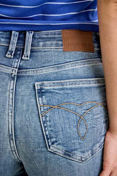 Judy Blue - Mid Rise Straight Denim