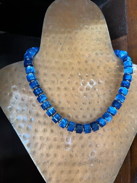The Amber Beaded Necklace - Blue