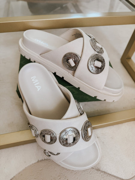 Mia - Gorgene Sandal - Seashell