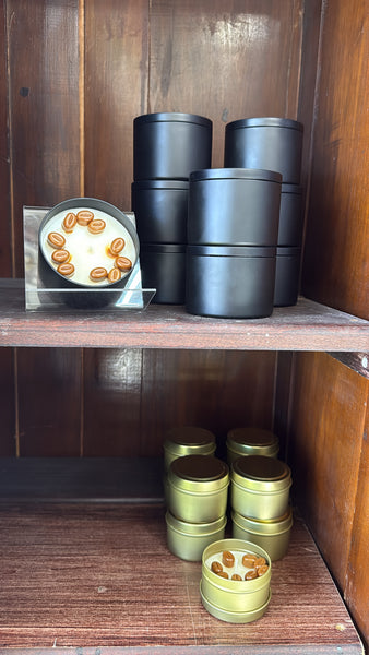 Smelly Goodness - Hazelnut Hustle Candle (Gold Tin)