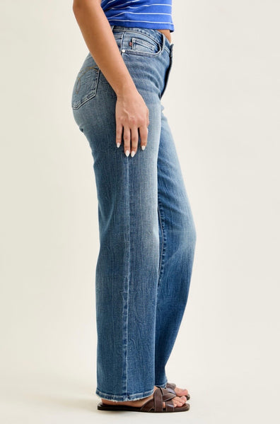 Judy Blue - Mid Rise Straight Denim