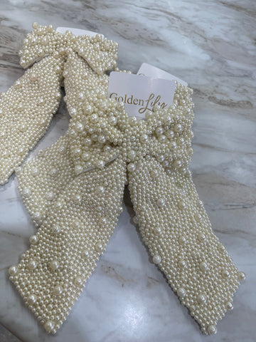 Cream Pearl Bow