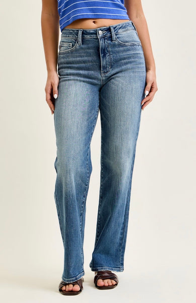 Judy Blue - Mid Rise Straight Denim