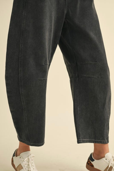 Cocodrie Ct Barrel Jeans - Black