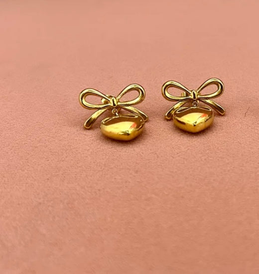 Sweet Heart Drop Earrings - Gold