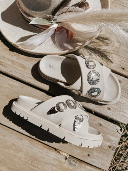 Mia - Gorgene Sandal - Seashell
