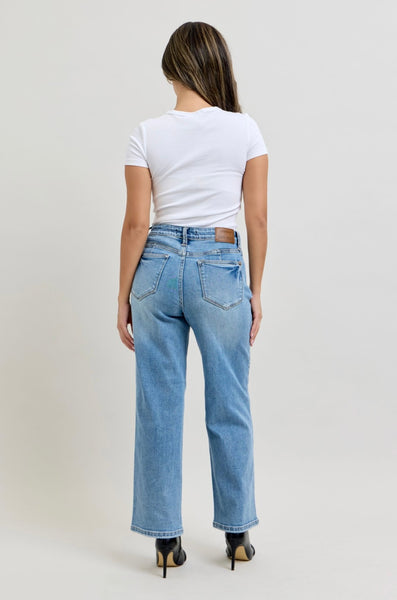 Judy Blue - Bella Mid Rise Petite Straight Ankle Denim