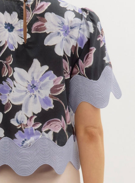 Victoria Scallop Hem Top - Black